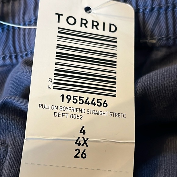 NWT Torrid Boyfriend Straight Stretch Jeans- blue “feel the fit” Sz Torrid Sz 26 - Picture 11 of 13